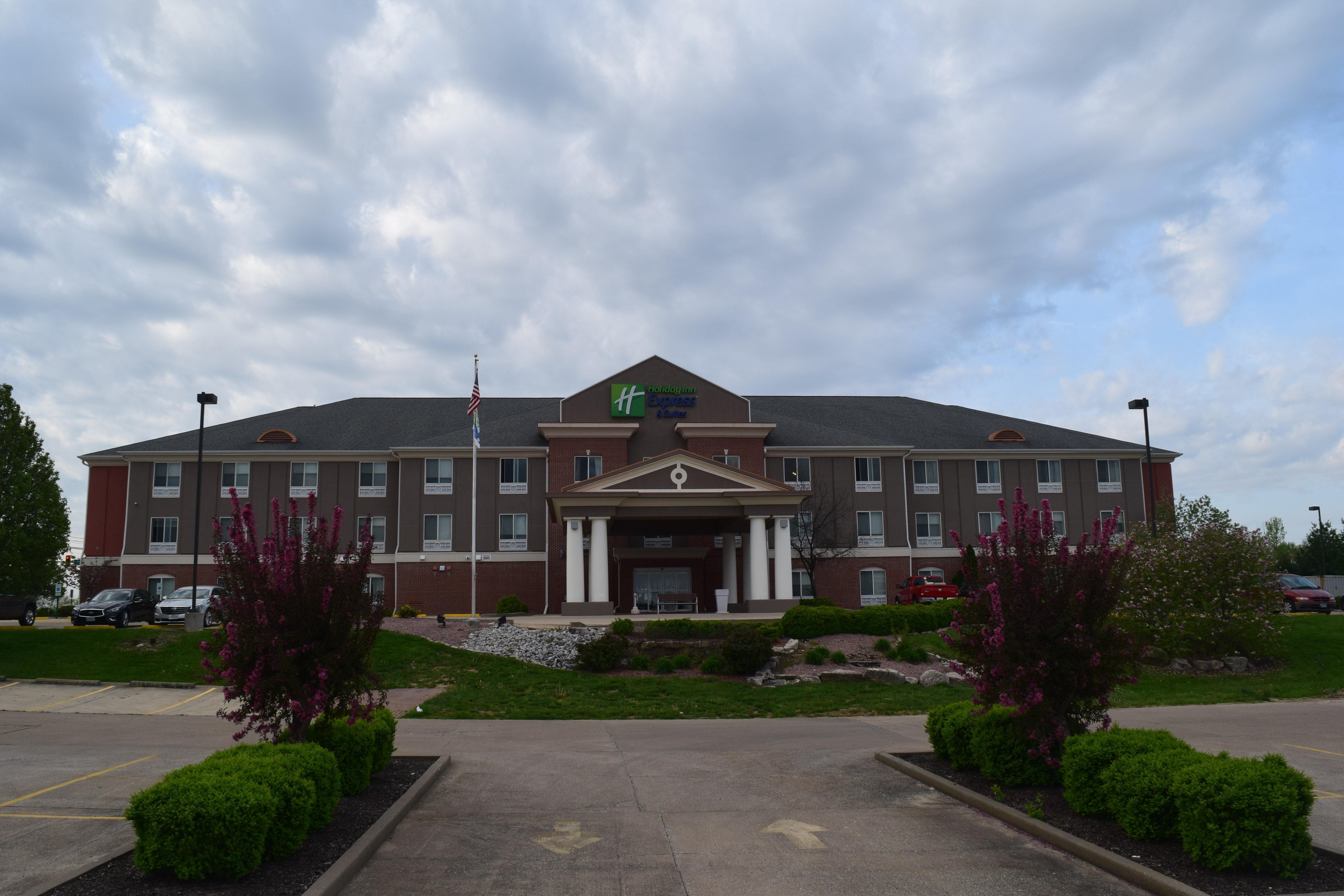 Holiday Inn Express & Suites Sparta Exterior foto